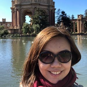 Loves shopping and clearing out closet for more!